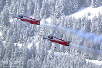 Die zwei Solisten der Patrouille Suisse Die zwei Solisten der Patrouille Suisse