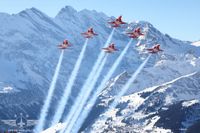 Seit 2001 fliegt die Patrouille Suisse in Wengen Seit 2001 fliegt die Patrouille Suisse in Wengen