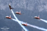 Der Flirt der Patrouille Suisse Der Flirt der Patrouille Suisse