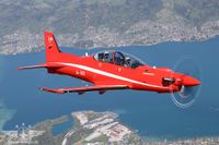 'Stampa' und sein Backseater über dem Thunersee 'Stampa' und sein Backseater über dem Thunersee
